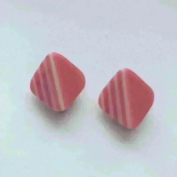 Retro clip on  earrings - Picture 7 of 9